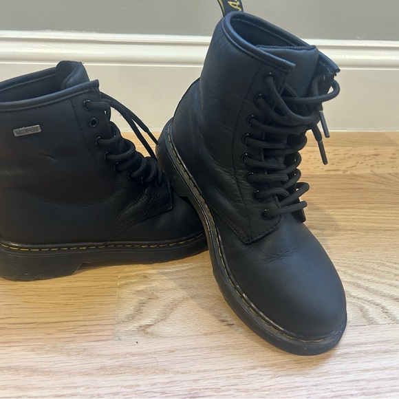 Unisex Dr. Martens Waterproof Black Leather Boots, Size 3 US - Picture 2 of 11